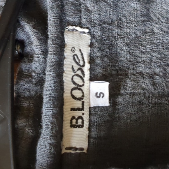 Linen Slate Grey relaxed long sleeve button down - Picture 3 of 6